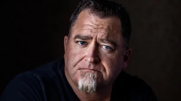 Luis Elizondo